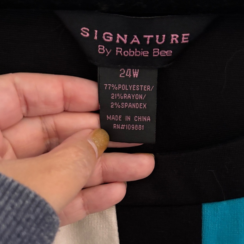 Signature by Robbie Bee Colorblock Midi Dress in Black, White, and Blue - Picture 2 of 3